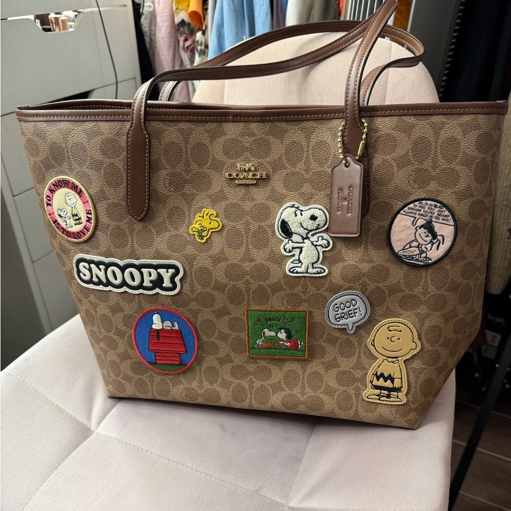 Coach Tan Tote Bag with Snoopy Patches - Picture 3 of 6